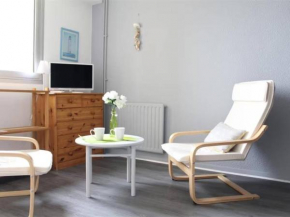 Studio vue port, plage à pied, parking, La Rochelle - FR-1-246-303